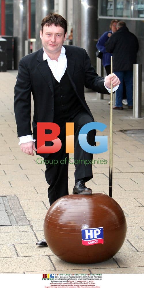 Snooker Player Jimmy White Promotes HP Sponsorship