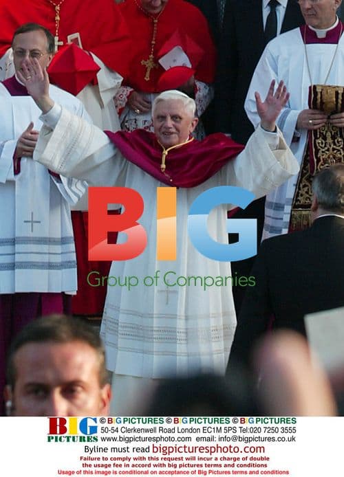Pope Benedetto XVI visits Basilic in San Paolo
