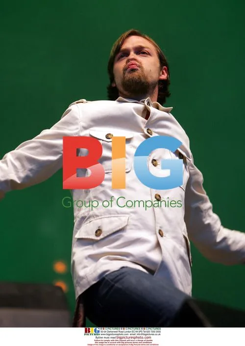 Kasabian live at Glastonbury 2005