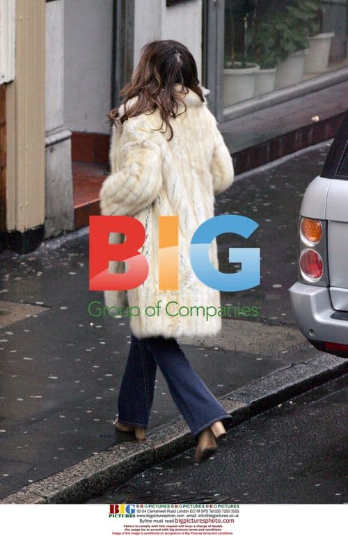 Kate Beckinsale visiting medical centre in London