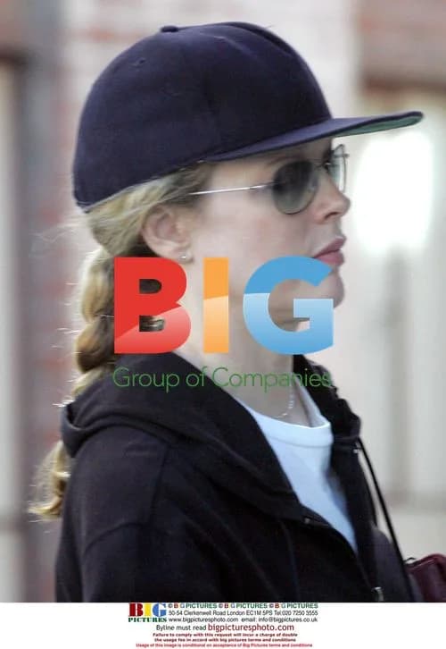 Kim Basinger goes incognito in Beverly Hills