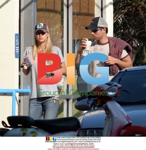Enrique Iglesias and Anna Kournikova in Miami