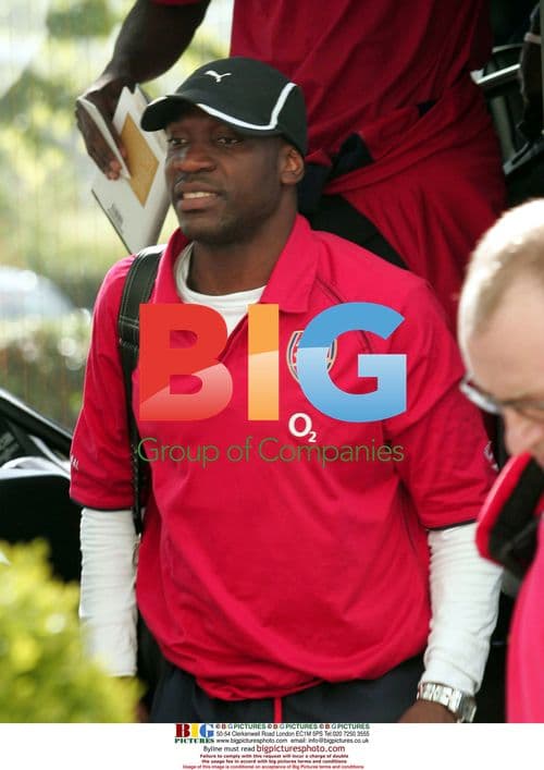 Lauren of Arsenal Arrives at Welsh Hotel