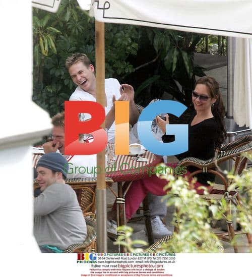 Singer Lee Ryan Lunching with Friends