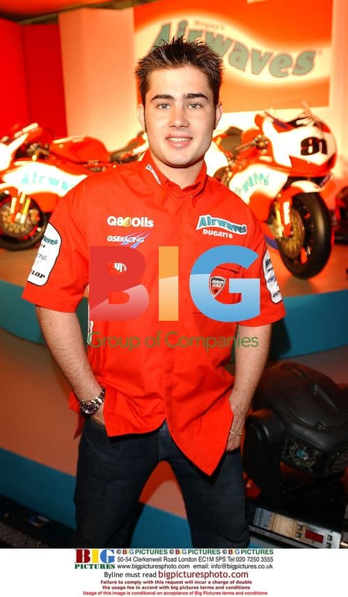 Leon Haslam with Airwaves Ducati Grid Girls