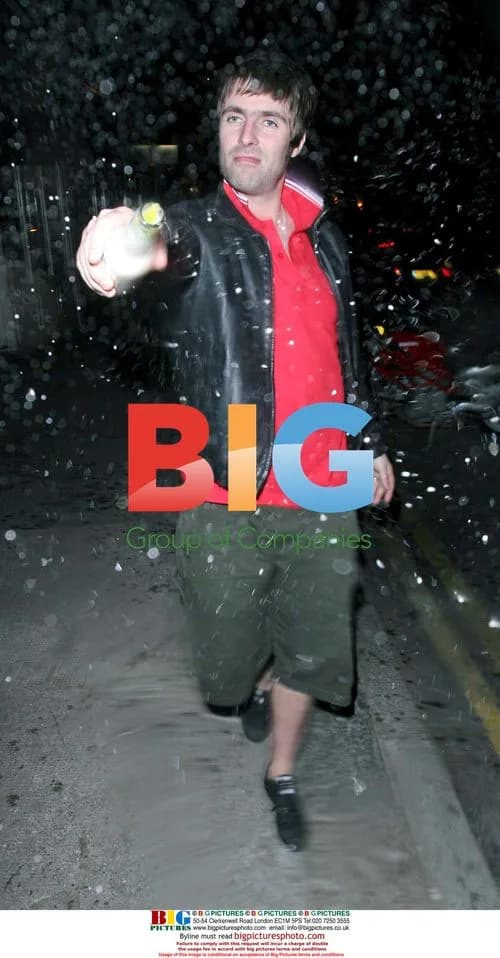 Liam Gallagher Soaks Paparazzi with Beer