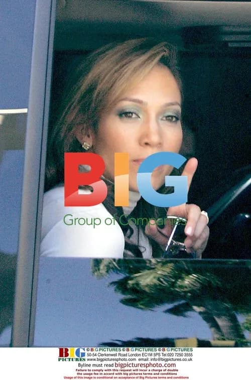 Jennifer Lopez Smiling From Car
