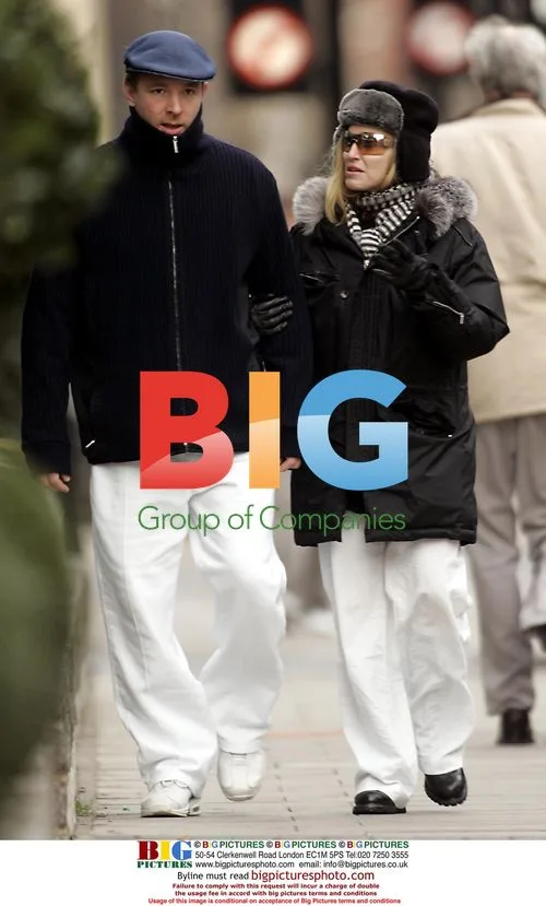 Madonna and Guy Ritchie leaving Kabbalah meeting