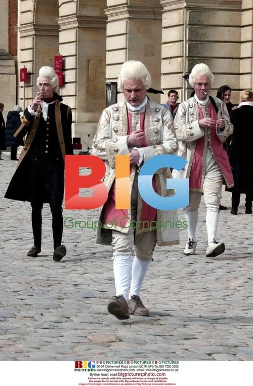 Kirsten Dunst filming "Marie Antoinette" at Versailles