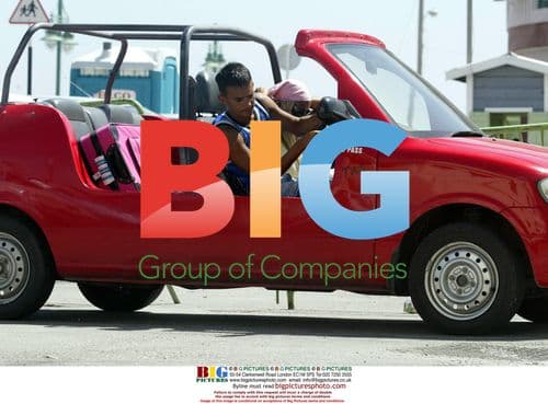 Jodie Marsh and Kenzie shop in Caribbean