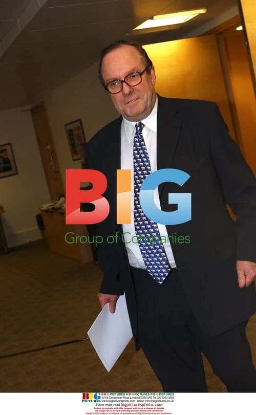 Michael Howard announces new Conservative crime policy