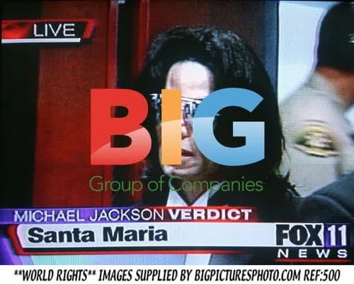 Michael Jackson Arrives at Court