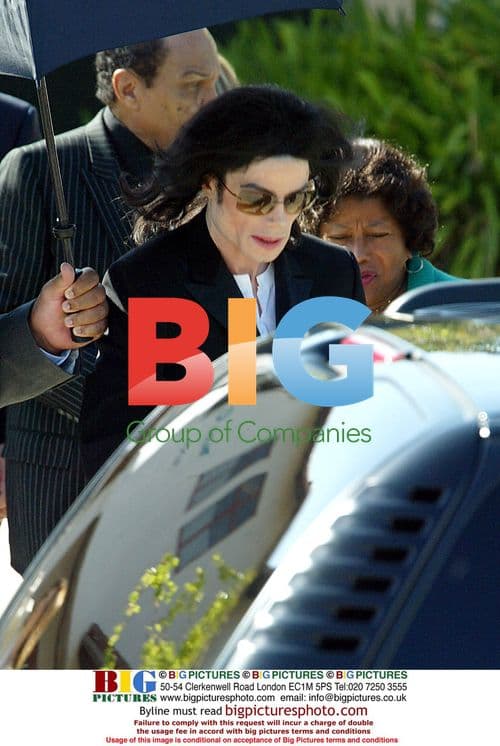 Michael Jackson Leaves Court in Pajamas