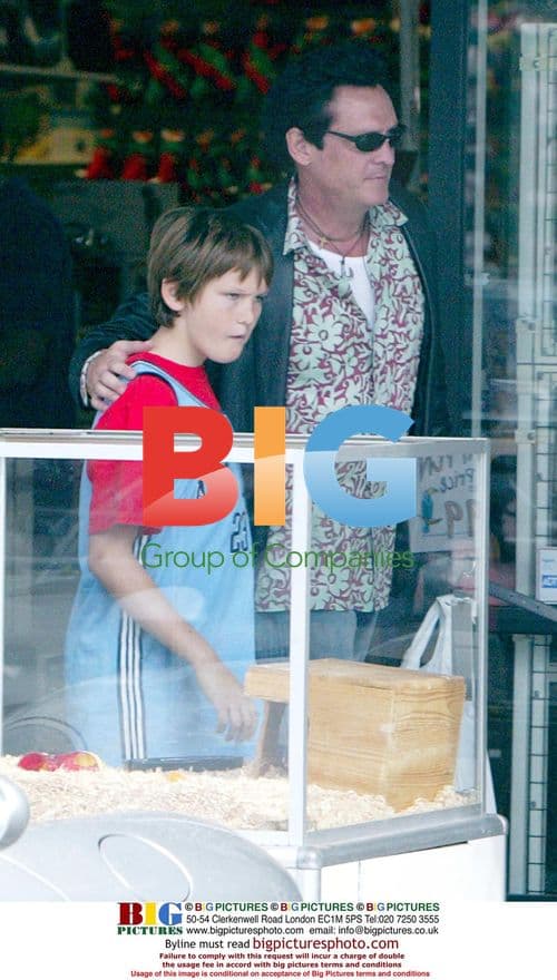Michael Madsen and son shopping