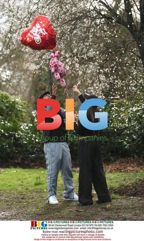 Michelle Heaton and Andy Scott Lee in Southwark Park