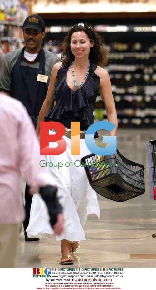 Minnie Driver Grocery Shopping