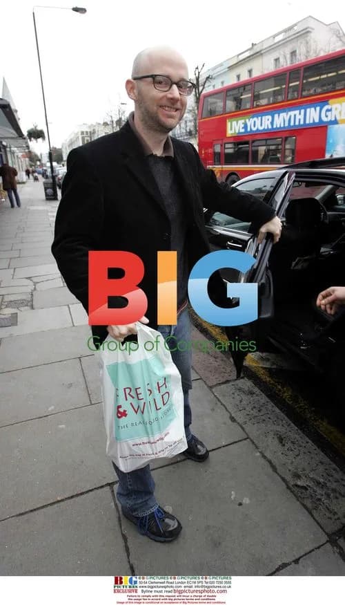 Moby spotted at London health food shop
