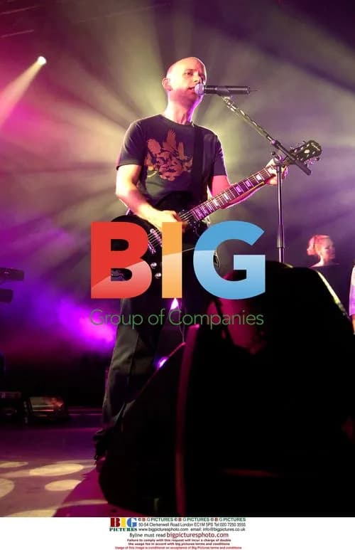 Moby Performs 'Hotel' in Madrid