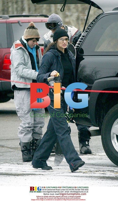 Demi Moore, Ashton Kutcher, and Bruce Willis skiing in Idaho