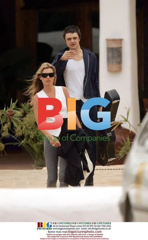 Kate Moss and Pete Doherty Leave Villa in Spain