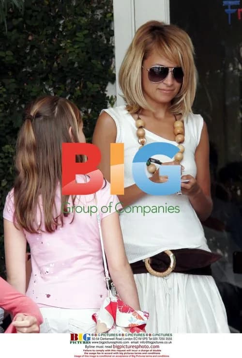 Nicole Richie with Fans