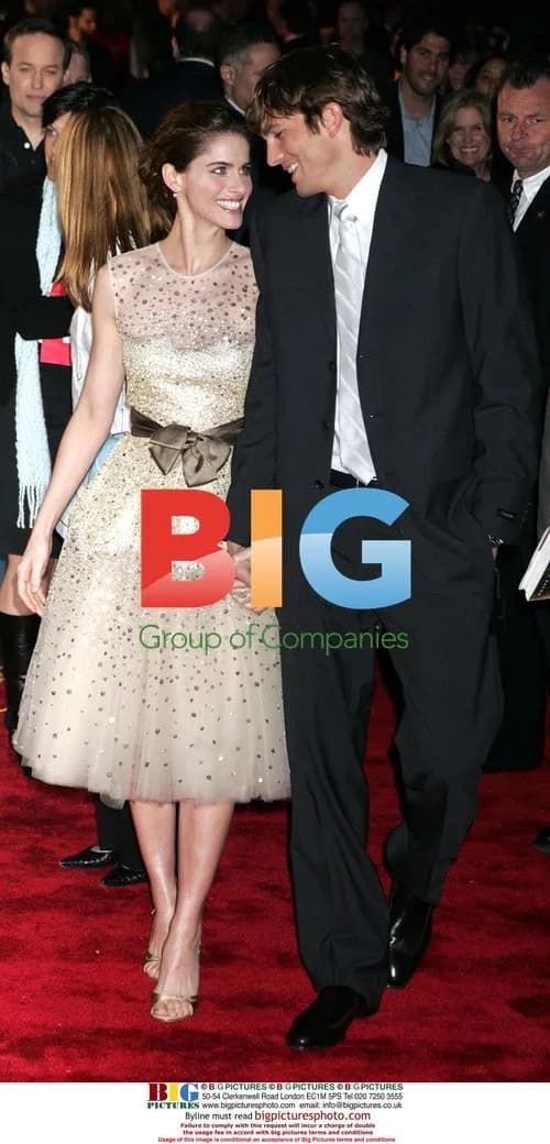 Kutcher and Peet at 'A Lot Like Love' Premiere