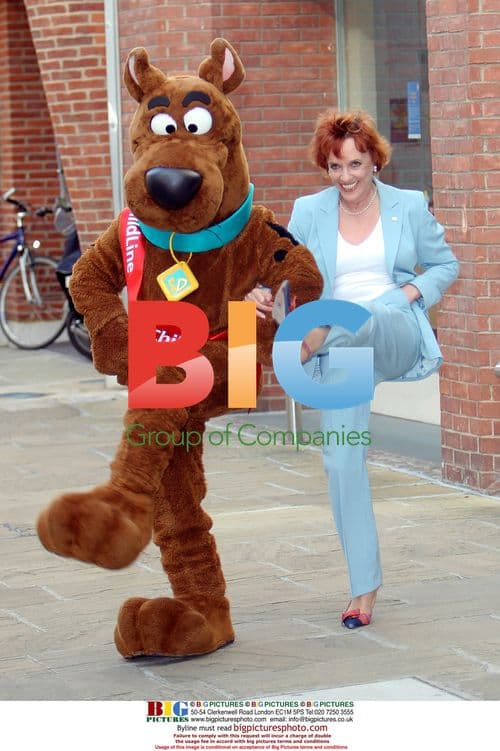 Esther Rantzen and Scooby Doo Donate £5000 to ChildLine