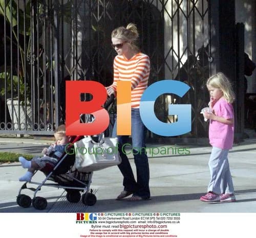 Reese Witherspoon With Kids
