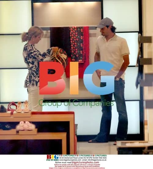 Roger Federer out with girlfriend in Miami