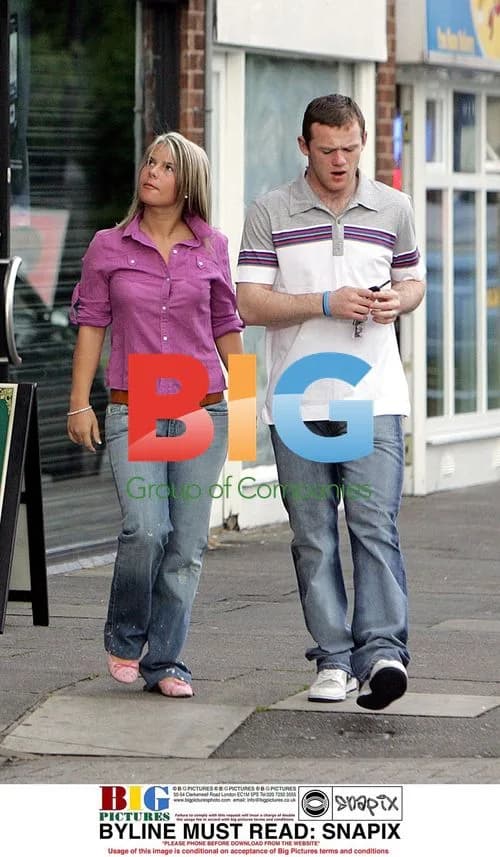 Wayne Rooney and Coleen McLoughlin out shopping