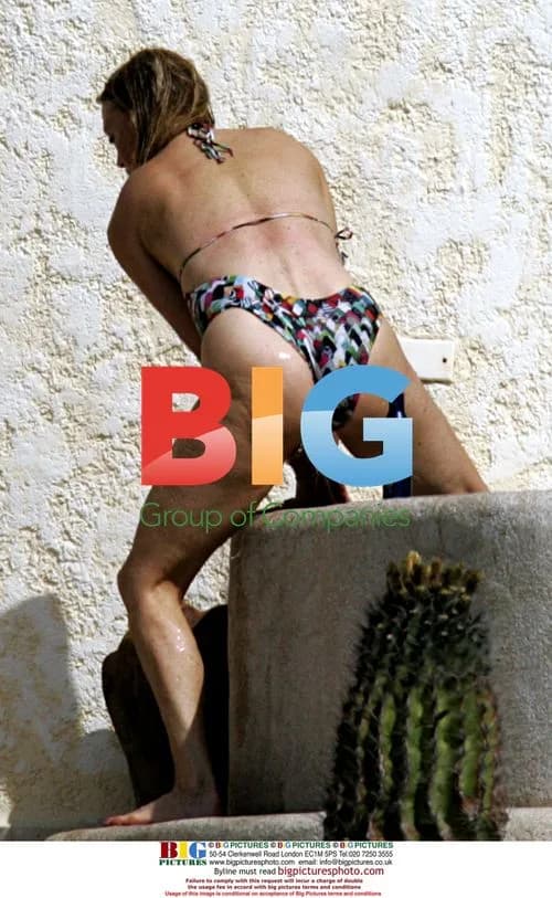 Goldie Hawn and Kurt Russell in Mexico