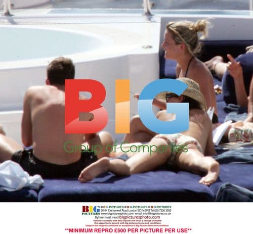 Sadie Frost, Davinia Taylor, Kate Moss on Yacht