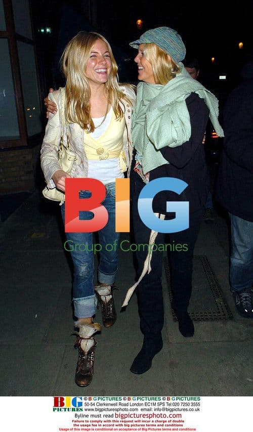 Sienna Miller enjoys meal with parents in Notting Hill