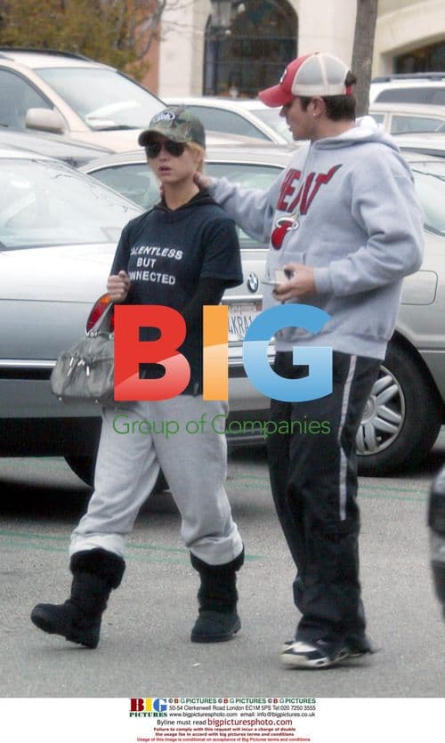 Jessica Simpson and Nick Lachey Out for Breakfast