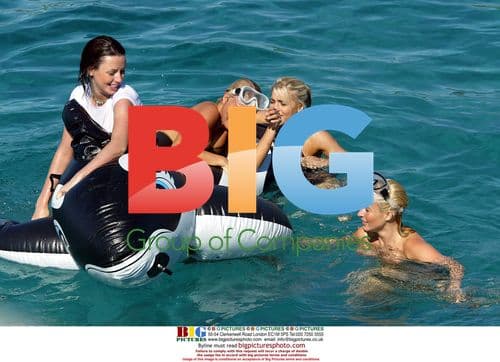 Glamour Girls on Boat Party