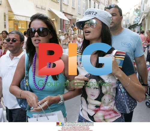 Paris Hilton Shopping in St Tropez