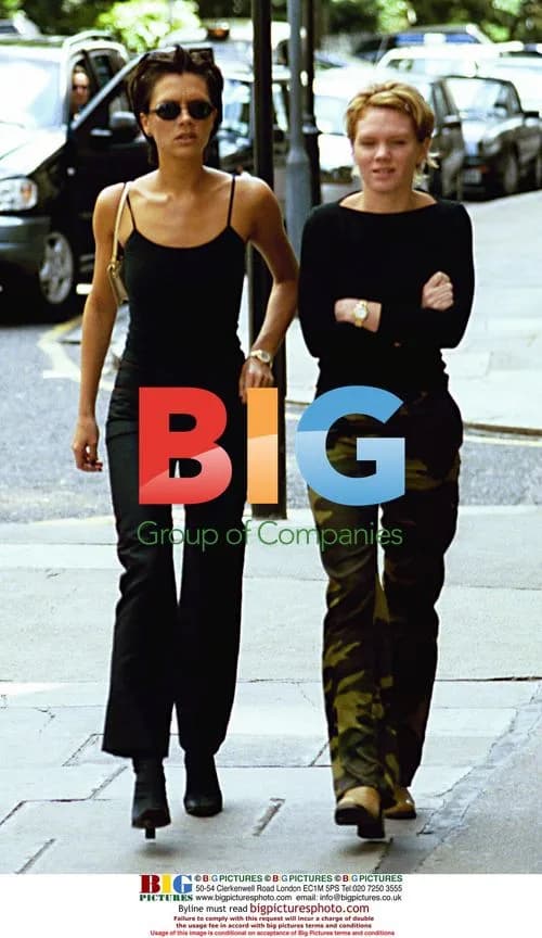 Victoria Beckham and sister Louise shopping in London