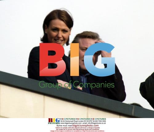 Suranne Jones and Ray Winstone filming "Vincent"