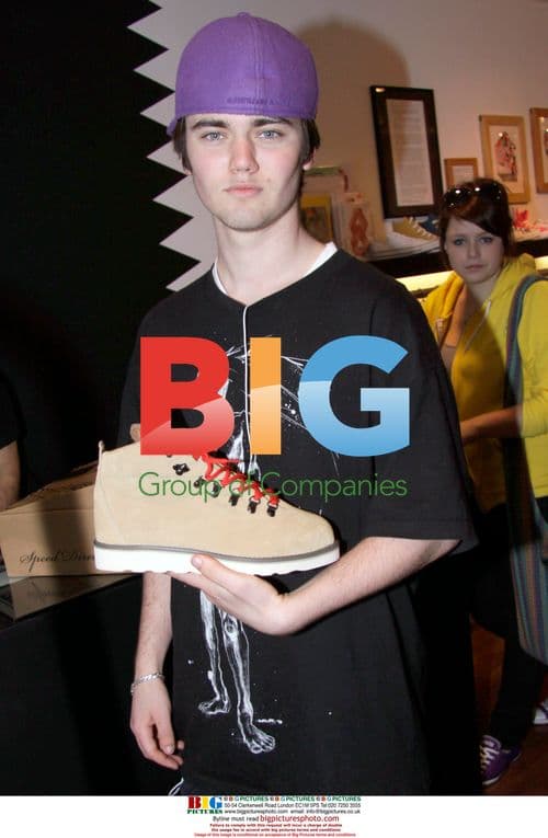 Cameron Bright Shopping in Vancouver