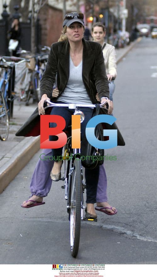 Frederique van der Wal and daughter bike ride in NYC