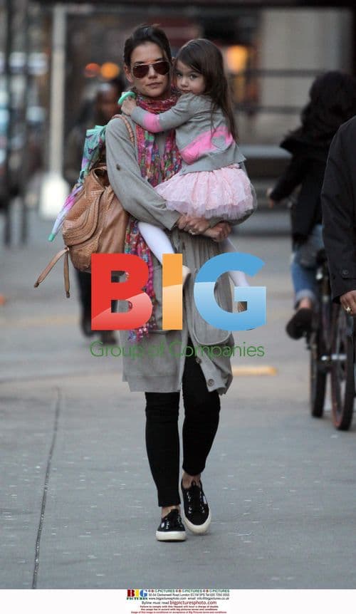Katie Holmes & Suri Cruise Dine in NYC