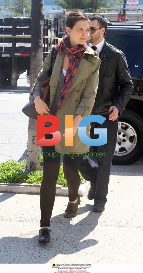 Katie Holmes Leaving NYC Apartment