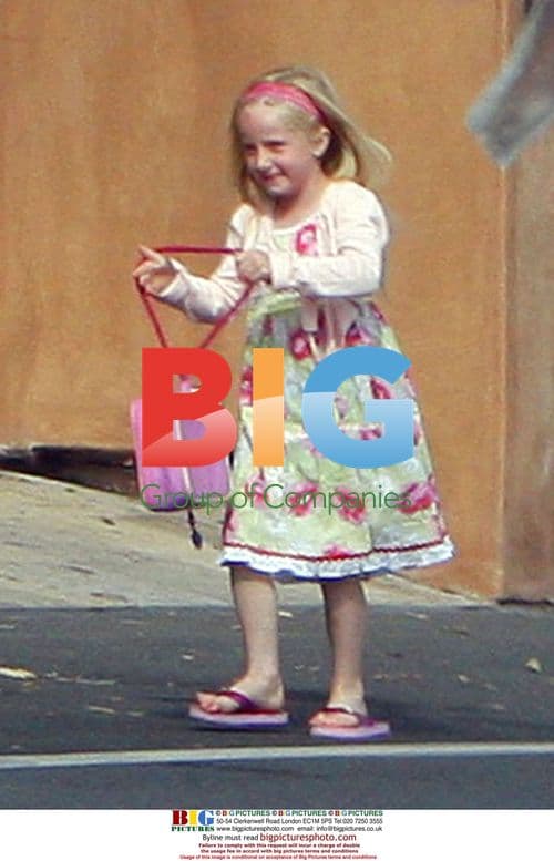 Sunny James spends Easter in Sunset Beach