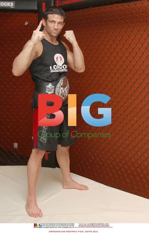 Alex Reid Trains at London Gym