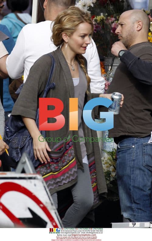 Becki Newton on 'Love Bites' set