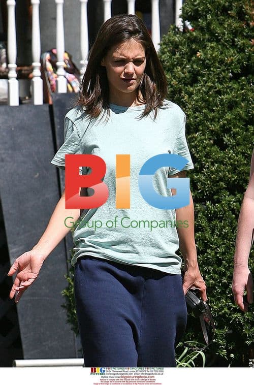 Katie Holmes on set of "Son of No One"