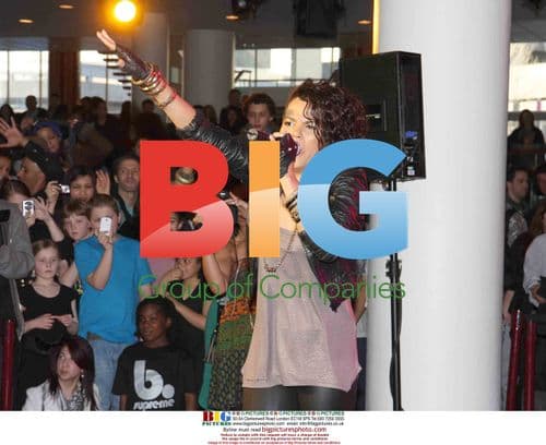 MS DYNAMITE Performing at UK Hip Hop Festival