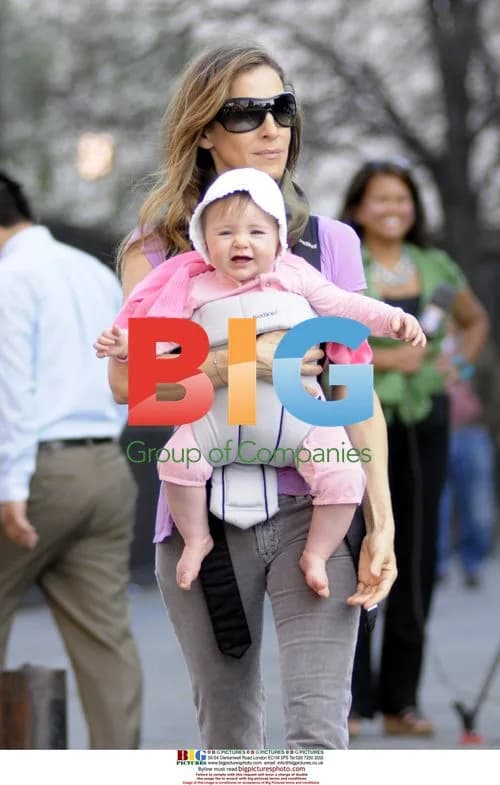 Sarah Jessica Parker with family in NYC