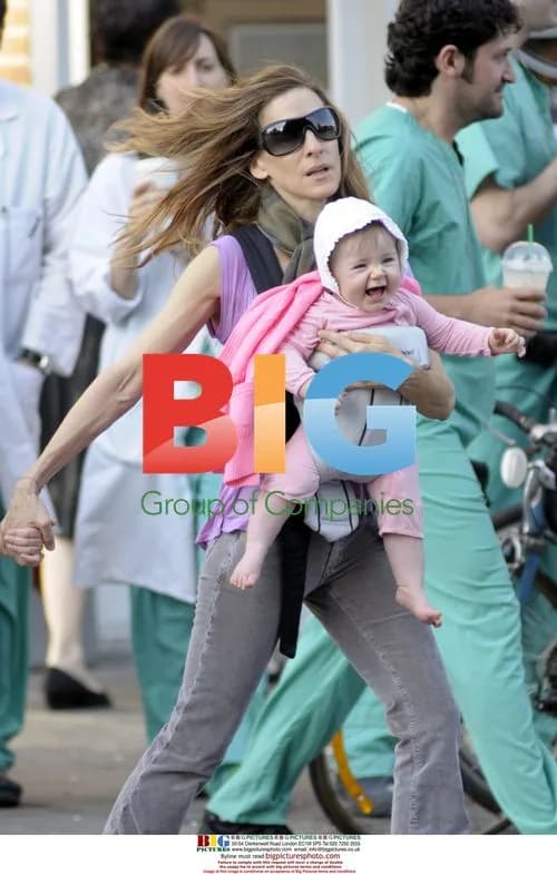 Sarah Jessica Paker with family in NYC
