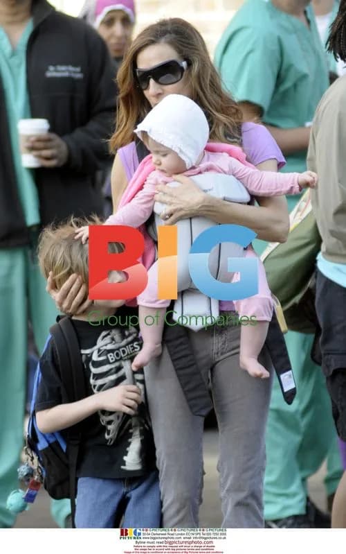 Sarah Jessica Paker with son and daughter